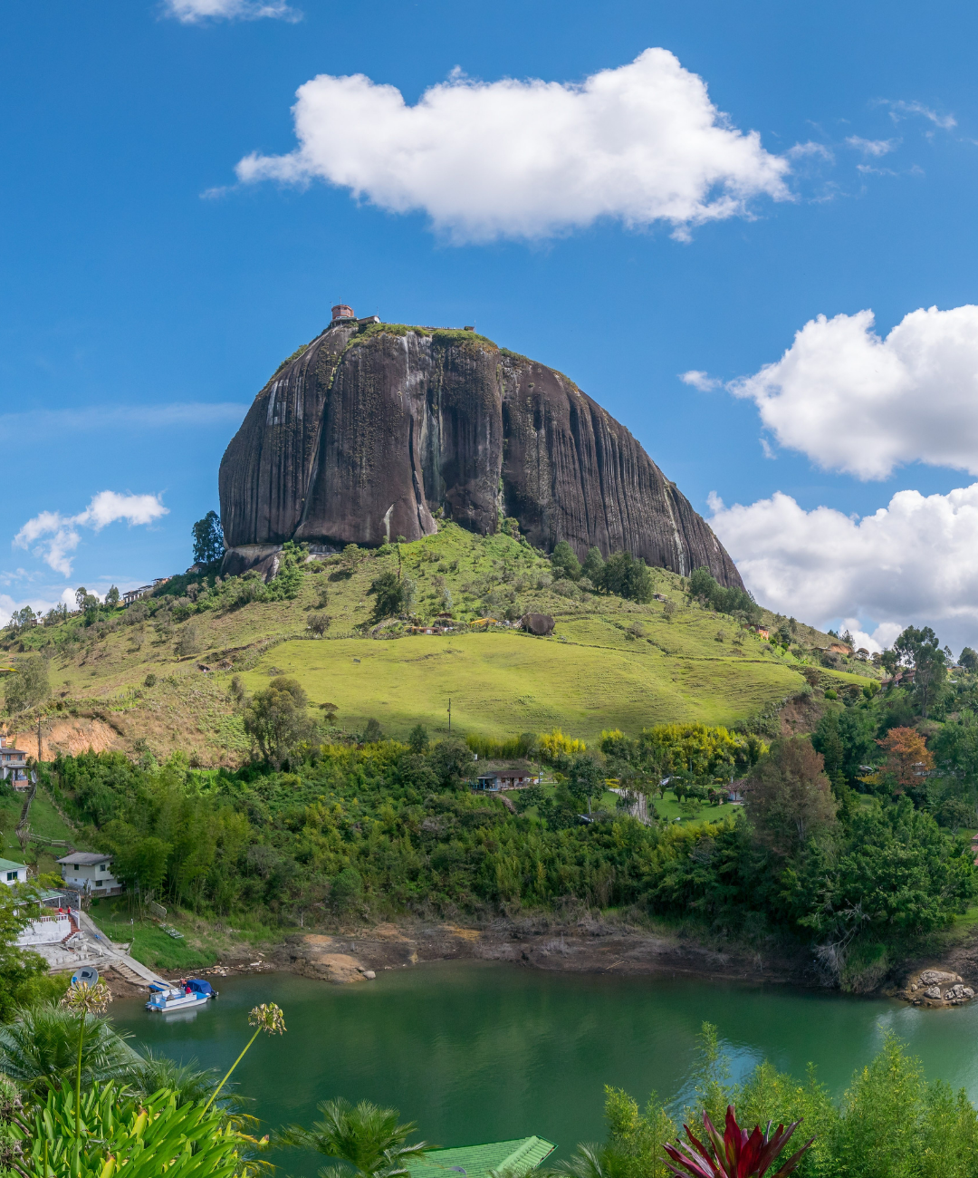 Tour Guatapé + Piedra del Peñol